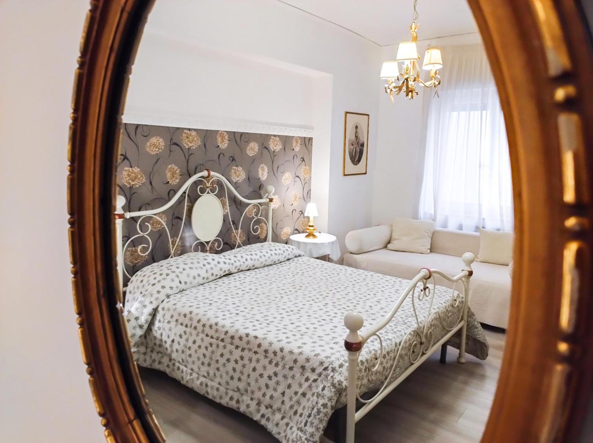 Casa Alessandro Casa Maria Francesca Naples Extérieur photo
